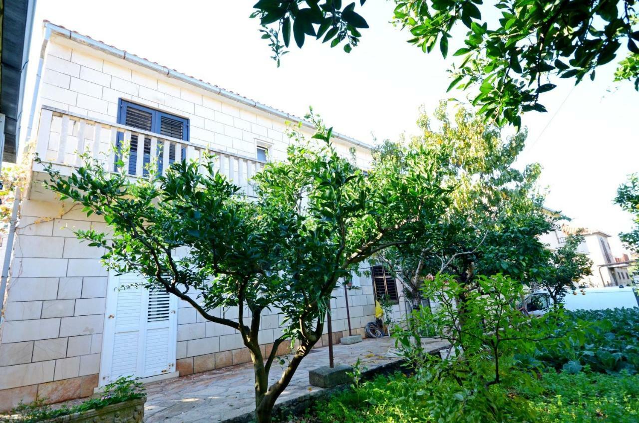 Apartment Jerka Supetar Ngoại thất bức ảnh
