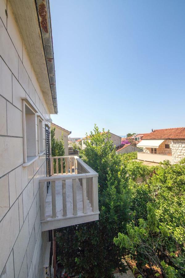 Apartment Jerka Supetar Ngoại thất bức ảnh