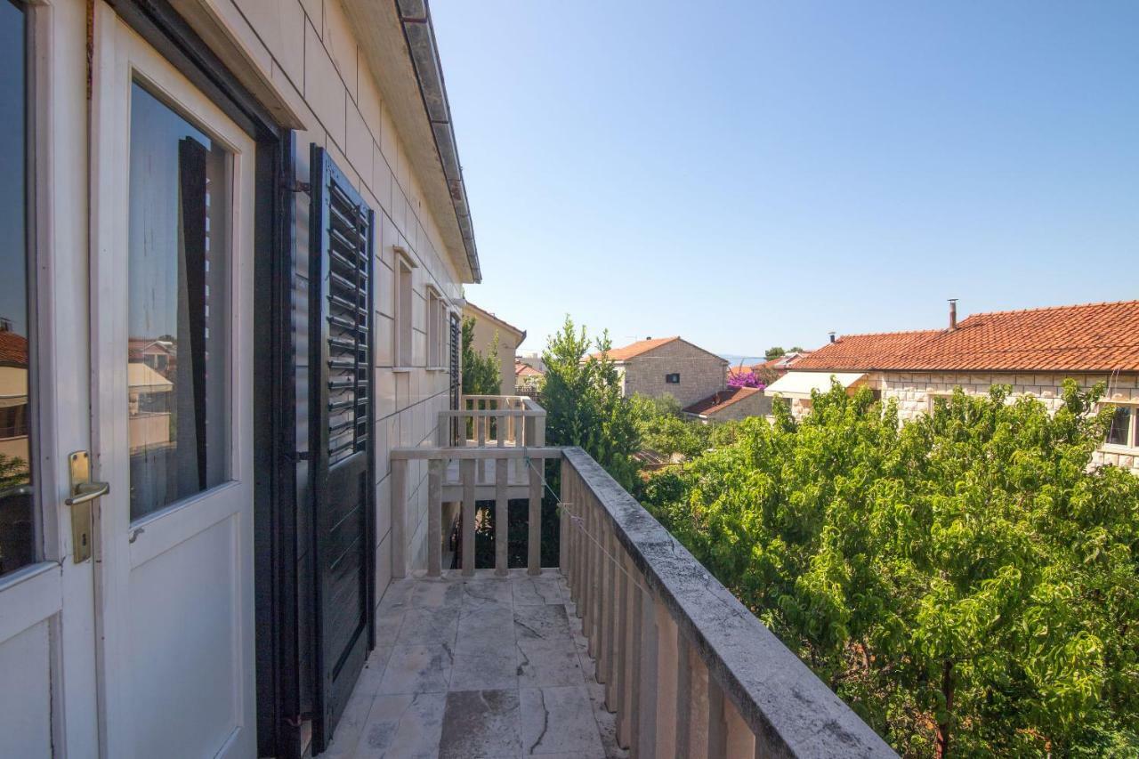 Apartment Jerka Supetar Ngoại thất bức ảnh