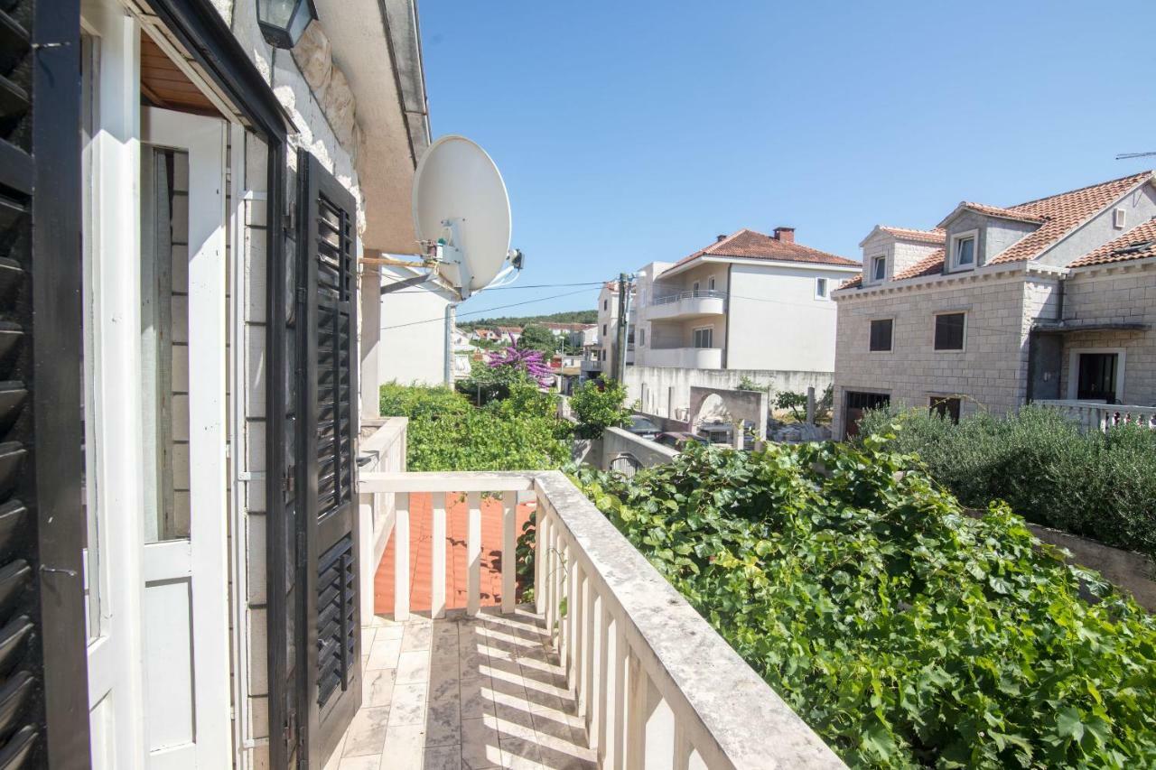 Apartment Jerka Supetar Ngoại thất bức ảnh