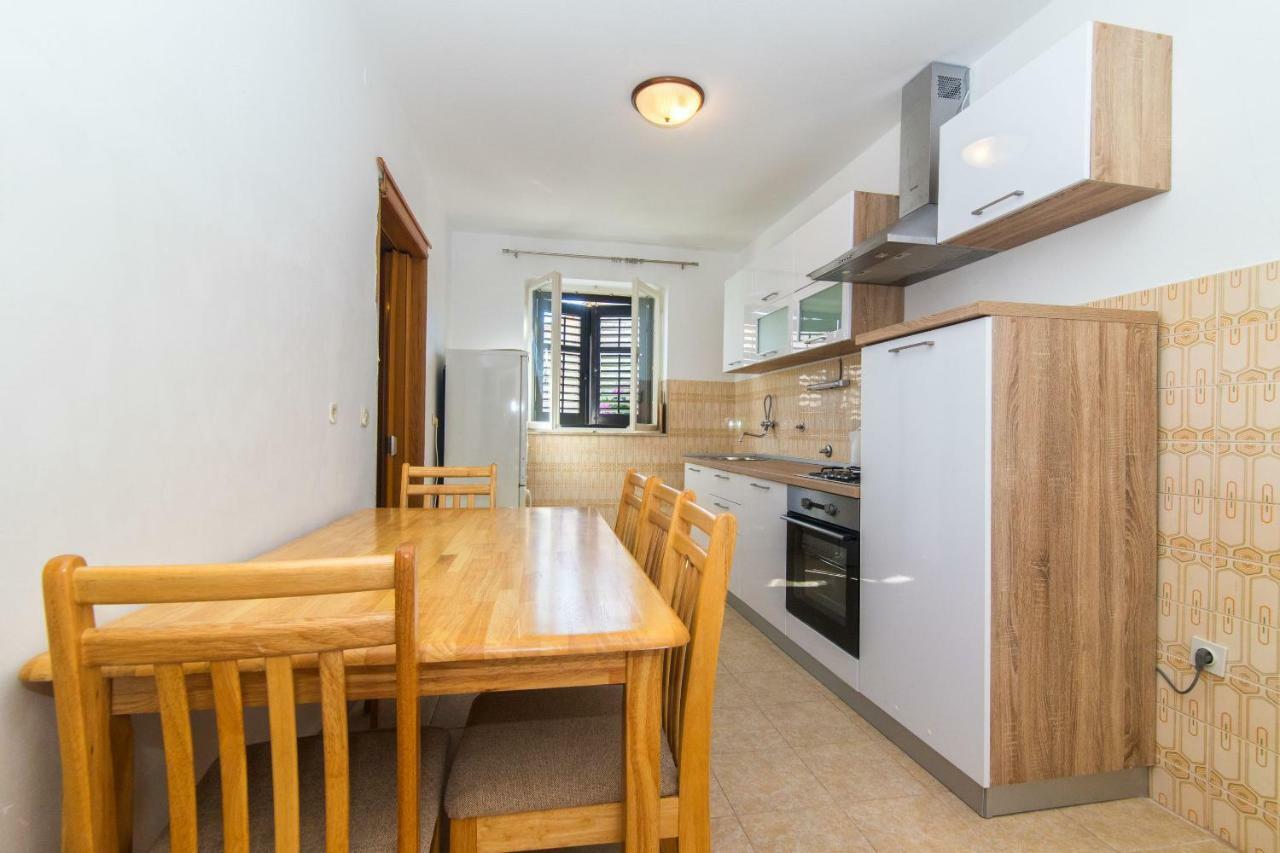 Apartment Jerka Supetar Ngoại thất bức ảnh