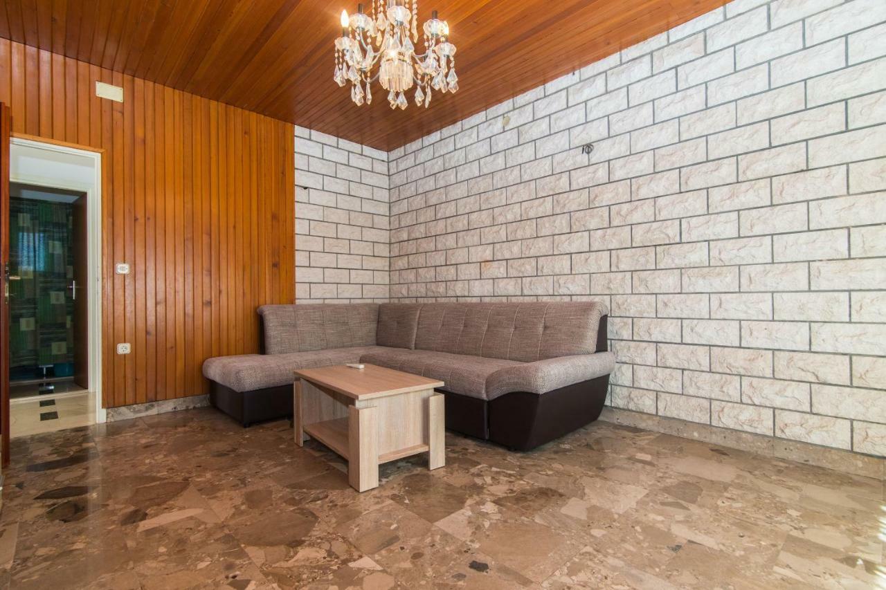 Apartment Jerka Supetar Ngoại thất bức ảnh