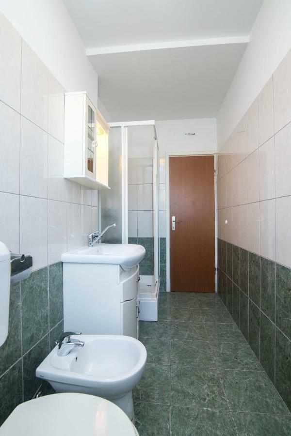 Apartment Jerka Supetar Ngoại thất bức ảnh